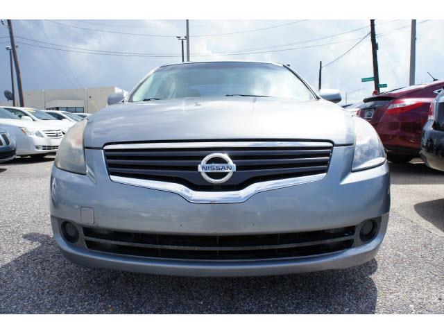 Nissan Altima 2007 photo 2