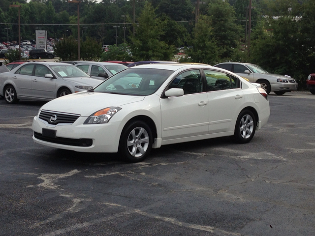 Nissan Altima Pickupslt Quad Cab SWB 4WD 4x4 Truck Sedan