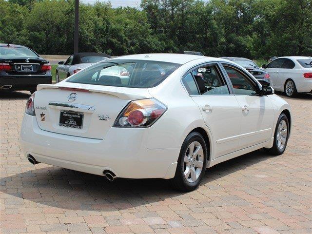 Nissan Altima 2007 photo 2