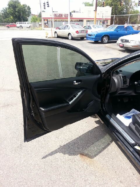 Nissan Altima SLT Quad Cab 2WD Sedan