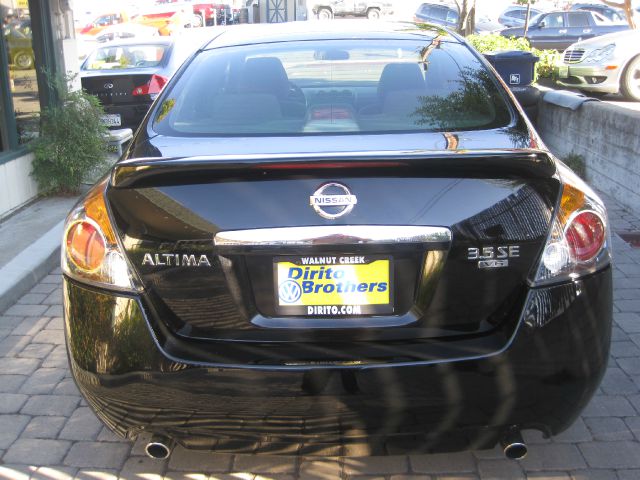 Nissan Altima LE Sedan