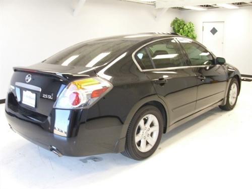 Nissan Altima 2007 photo 1