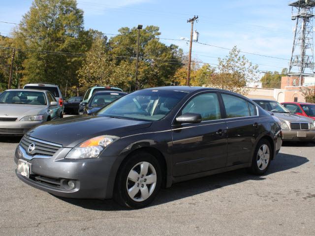 Nissan Altima GS-R Sedan