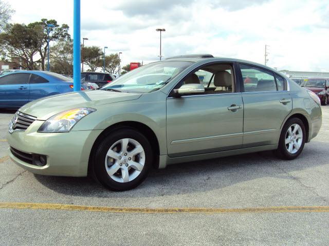 Nissan Altima 2008 photo 1