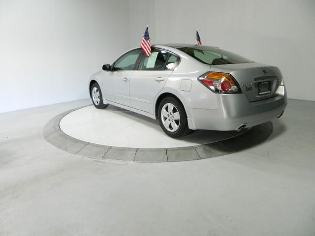 Nissan Altima 2008 photo 4