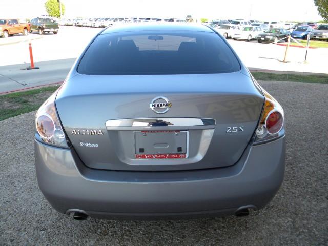 Nissan Altima 2008 photo 4