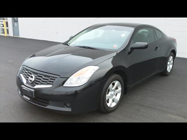Nissan Altima Pickupslt Quad Cab SWB 4WD 4x4 Truck Coupe