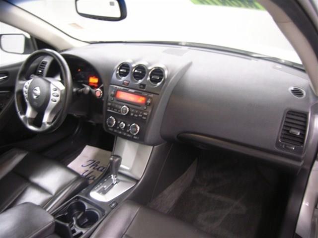 Nissan Altima 2008 photo 9