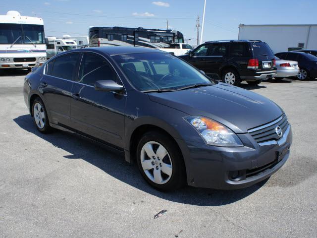 Nissan Altima 2008 photo 1