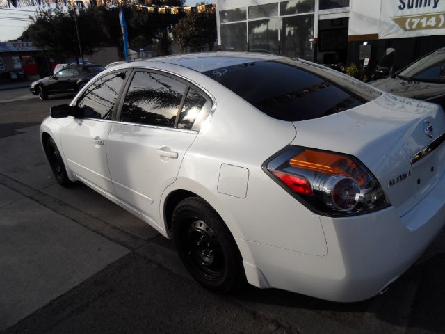 Nissan Altima 2008 photo 2