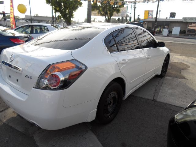 Nissan Altima 2008 photo 4