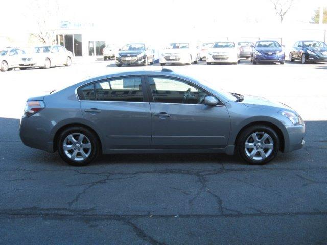 Nissan Altima 2008 photo 4