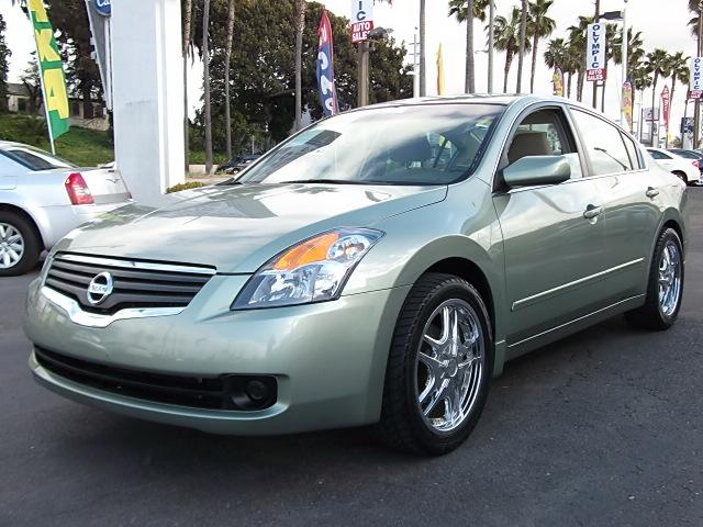 Nissan Altima 2008 photo 2