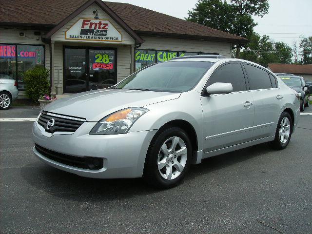 Nissan Altima LS S Sedan
