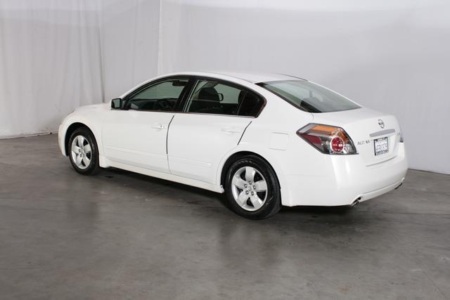 Nissan Altima Pickupslt Quad Cab SWB 4WD 4x4 Truck Sedan