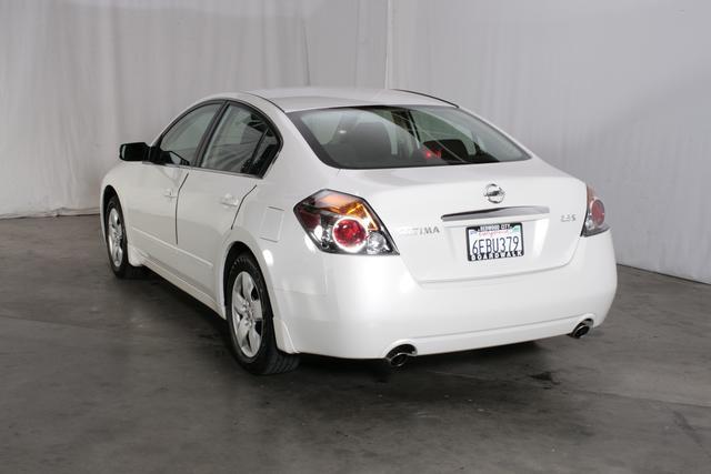Nissan Altima 2008 photo 1