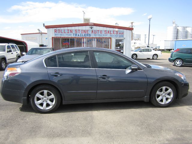 Nissan Altima ST Pickup 4D 5 1/2 Ft Sedan