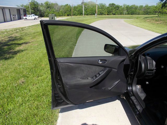 Nissan Altima 2008 photo 2