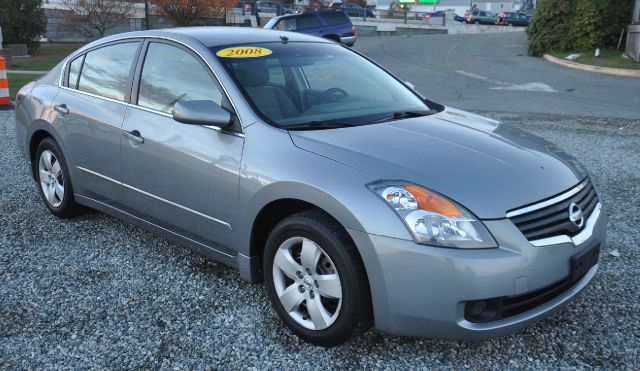 Nissan Altima Pickupslt Quad Cab SWB 4WD 4x4 Truck Sedan