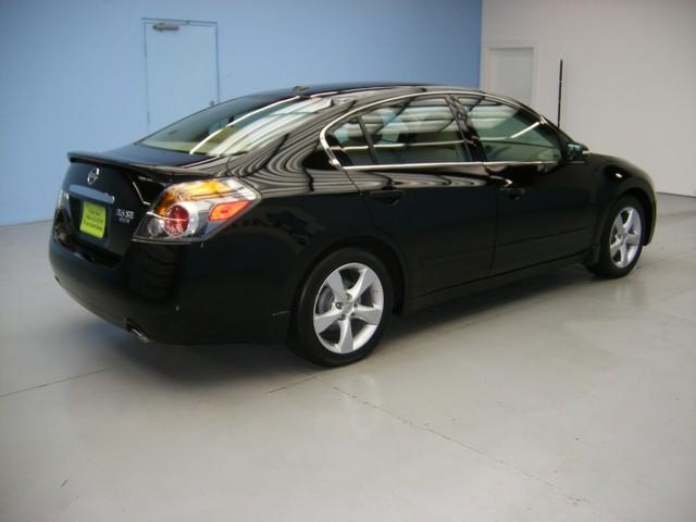 Nissan Altima 2008 photo 2