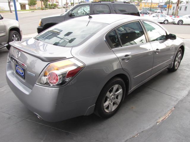 Nissan Altima 2008 photo 1