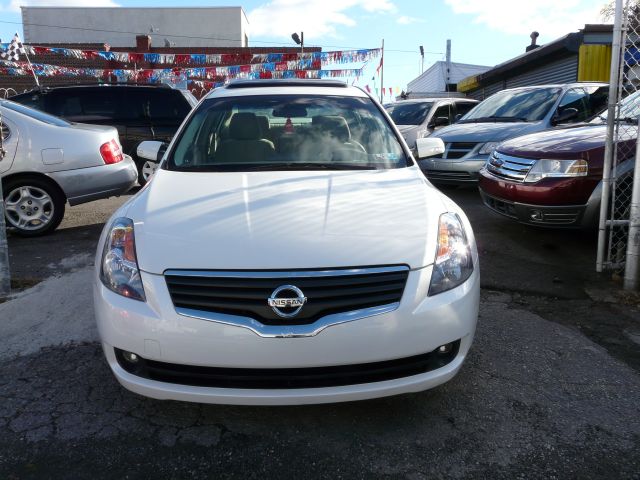 Nissan Altima ST Pickup 4D 5 1/2 Ft Sedan