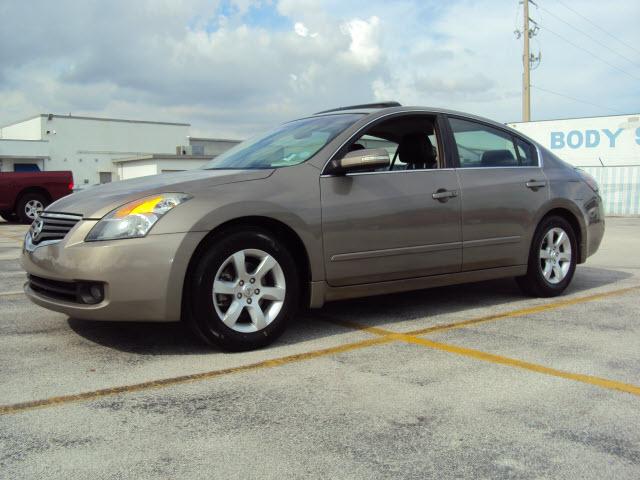 Nissan Altima 2008 photo 1