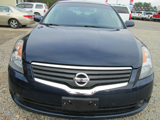 Nissan Altima Pickupslt Quad Cab SWB 4WD 4x4 Truck Sedan