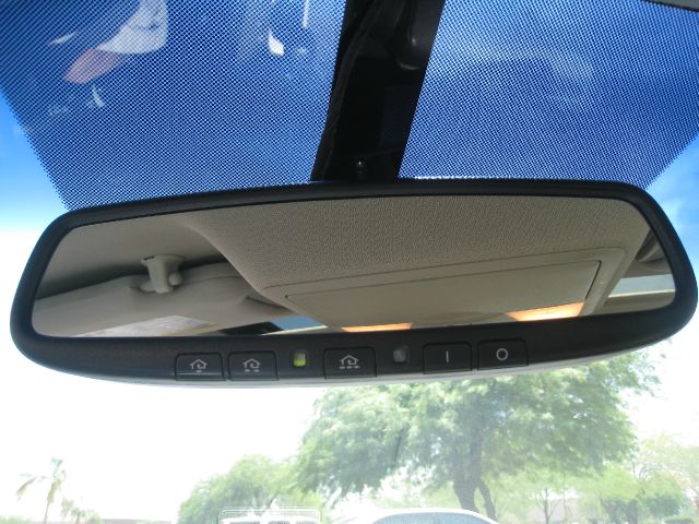 Nissan Altima 1500 Van Coupe