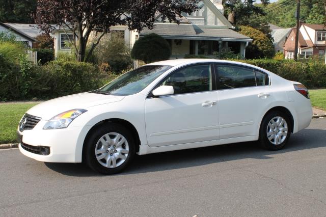 Nissan Altima 2009 photo 1