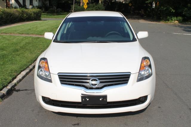 Nissan Altima 2009 photo 2