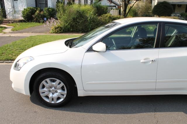 Nissan Altima 2009 photo 4
