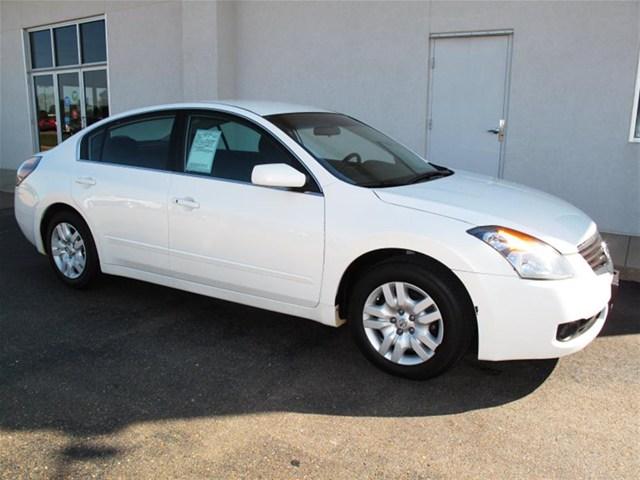 Nissan Altima 2009 photo 1