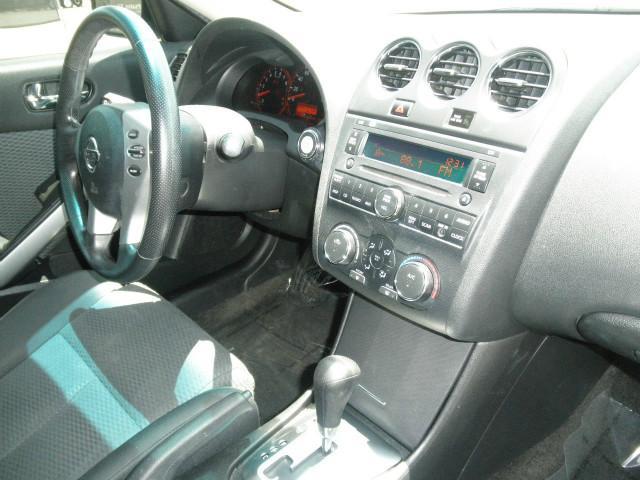 Nissan Altima 2009 photo 6