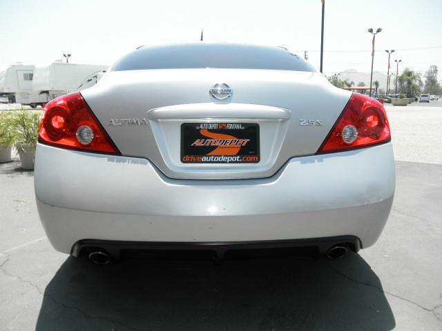 Nissan Altima 2009 photo 9