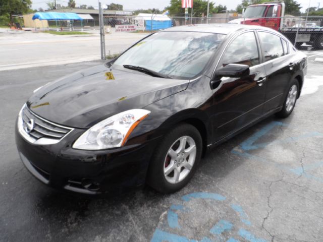 Nissan Altima Unknown Sedan