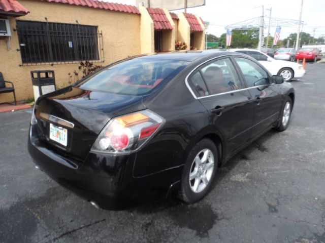 Nissan Altima 2009 photo 3