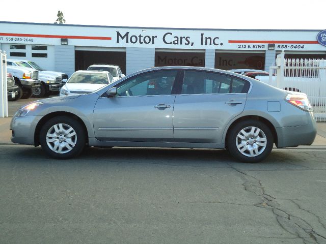Nissan Altima 2009 photo 2