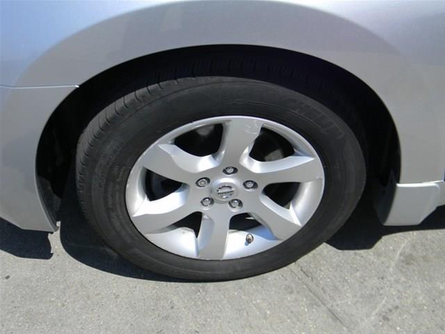Nissan Altima 2009 photo 13