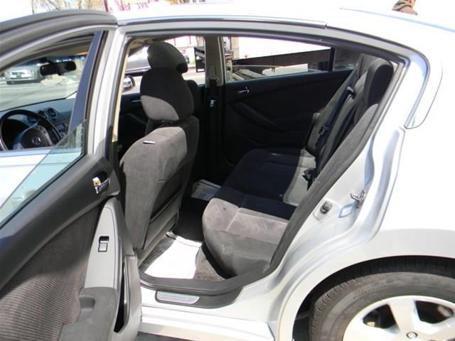 Nissan Altima 2009 photo 27