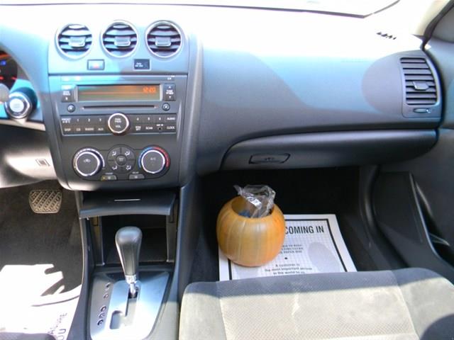 Nissan Altima 2009 photo 28