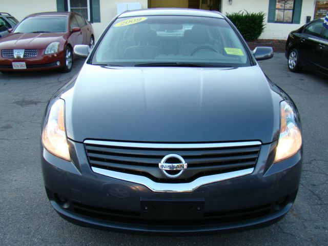 Nissan Altima 2009 photo 4