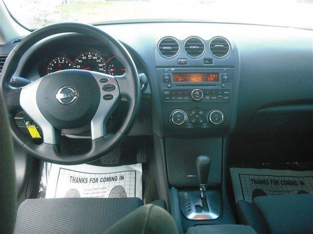 Nissan Altima 2009 photo 1