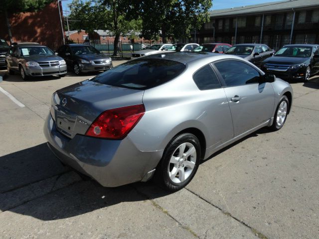Nissan Altima 2009 photo 3