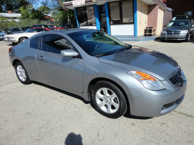 Nissan Altima 2009 photo 4