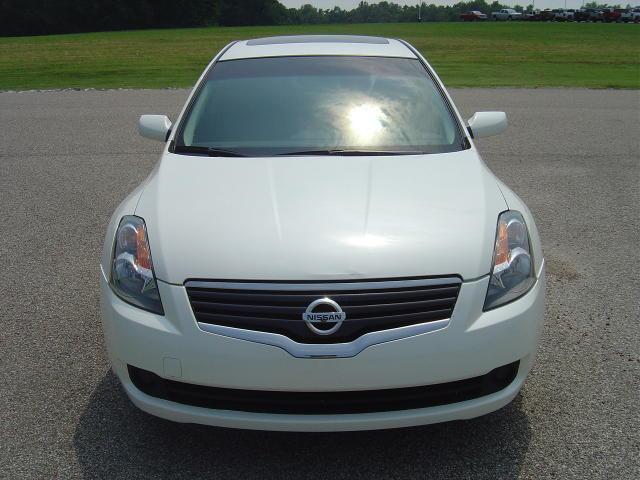 Nissan Altima 2009 photo 2