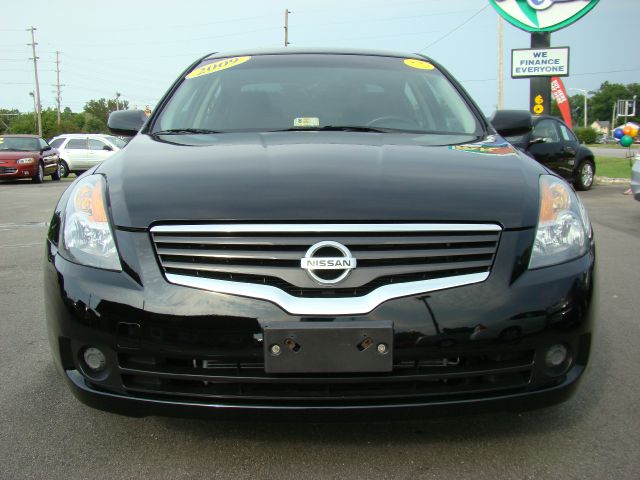 Nissan Altima 2009 photo 1