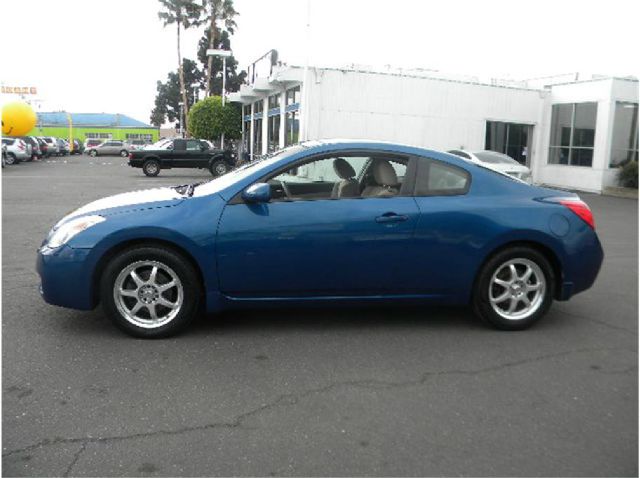 Nissan Altima 2009 photo 1
