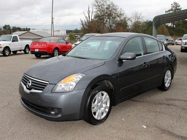 Nissan Altima Pickupslt Quad Cab SWB 4WD 4x4 Truck Sedan