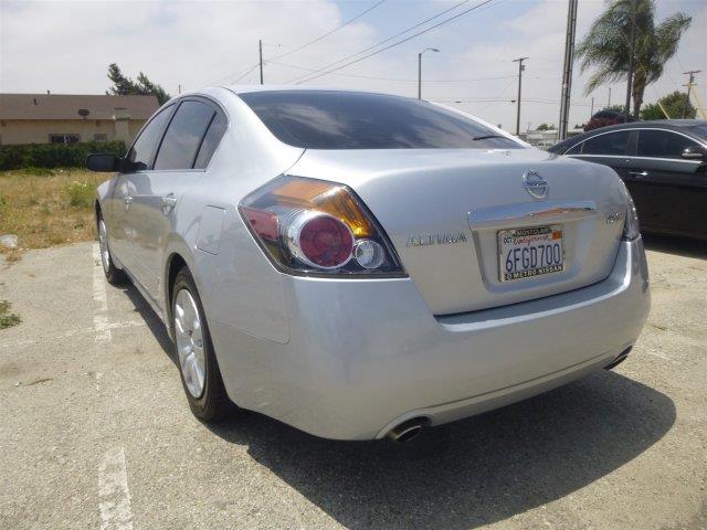 Nissan Altima 2009 photo 2